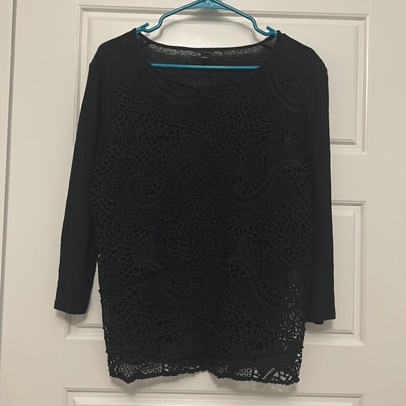 Ann Taylor Tops - Lined Appliquéd top